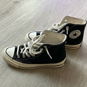 Converse Chuck Vintage Canvas - unisex - women’s size 6.5 / men’s size 4.5